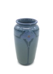 C HLD 012-0640, Blue iris vase by Hildegarde Fried Dreps