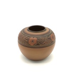 C CBL 122-0724 Gift, Brown pot with prairie rose detail by Margaret Kelly Cable